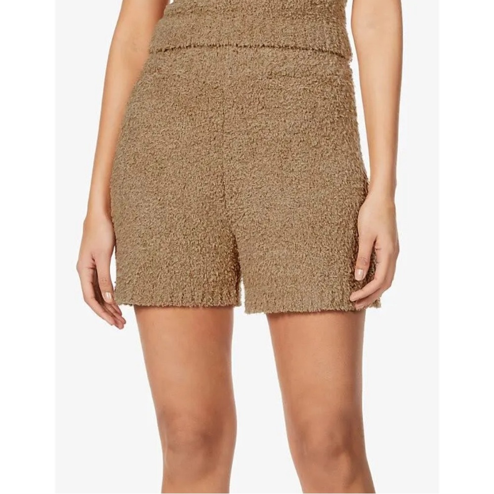 Skims Fuzzy, Cozy Knit, Stretchy Shorts, Cozy Tan